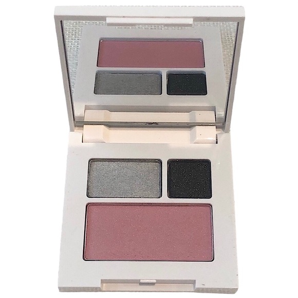 Clinique Other - Clinique eyeshadow and blush compact